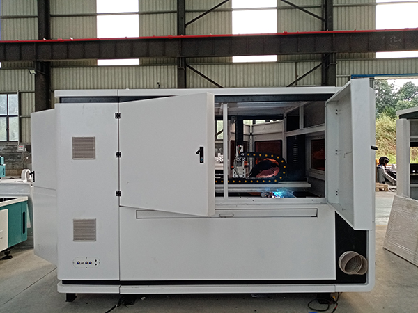 Fiber Laser Cutting Machine